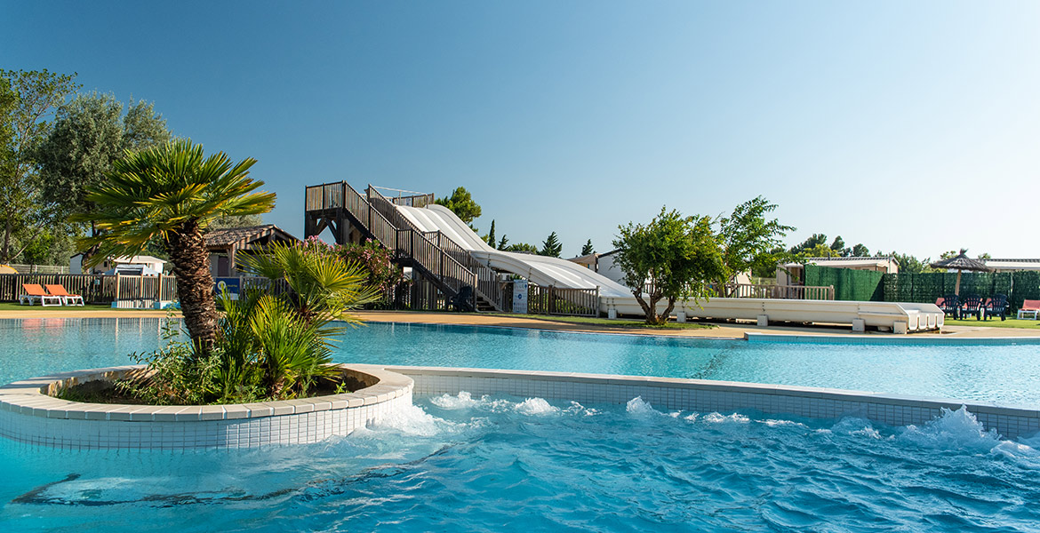 Parc aquatique du Camping Campéole La Côte des Roses à Narbonne Plage