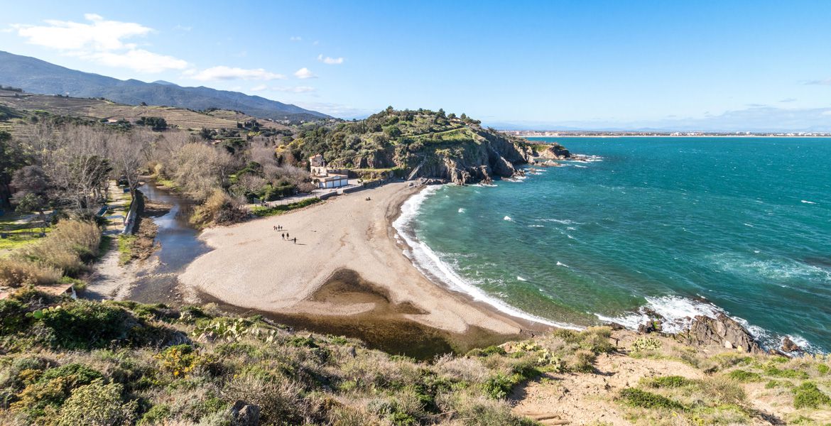 Plage de l'Ouille vu du Sentier du Littoral dans les Pyrénées-Orientales